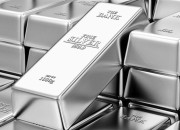 Harga Perak Lampaui Emas